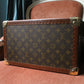 Louis Vuitton vanity en forme de malle en toile monogram