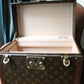 Louis Vuitton vanity en forme de malle en toile monogram