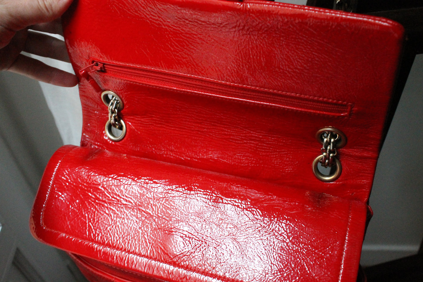Chanel sac à main modèle 2.55 puzzle en cuir vernis
