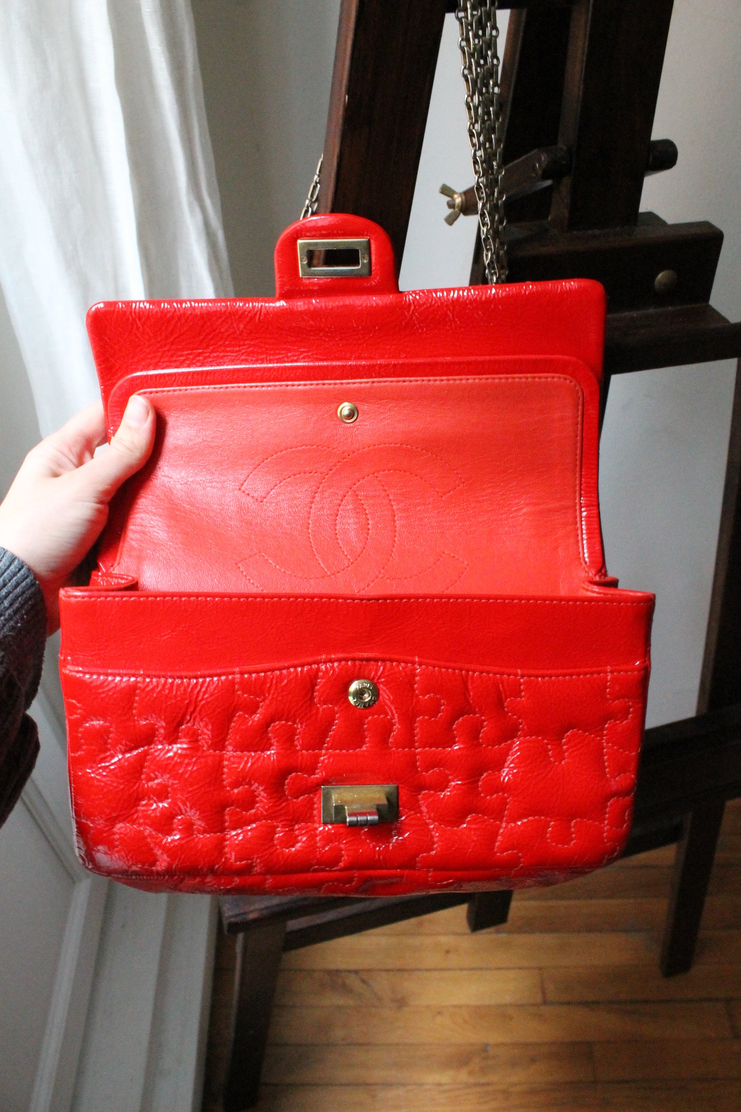 Chanel sac à main modèle 2.55 puzzle en cuir vernis