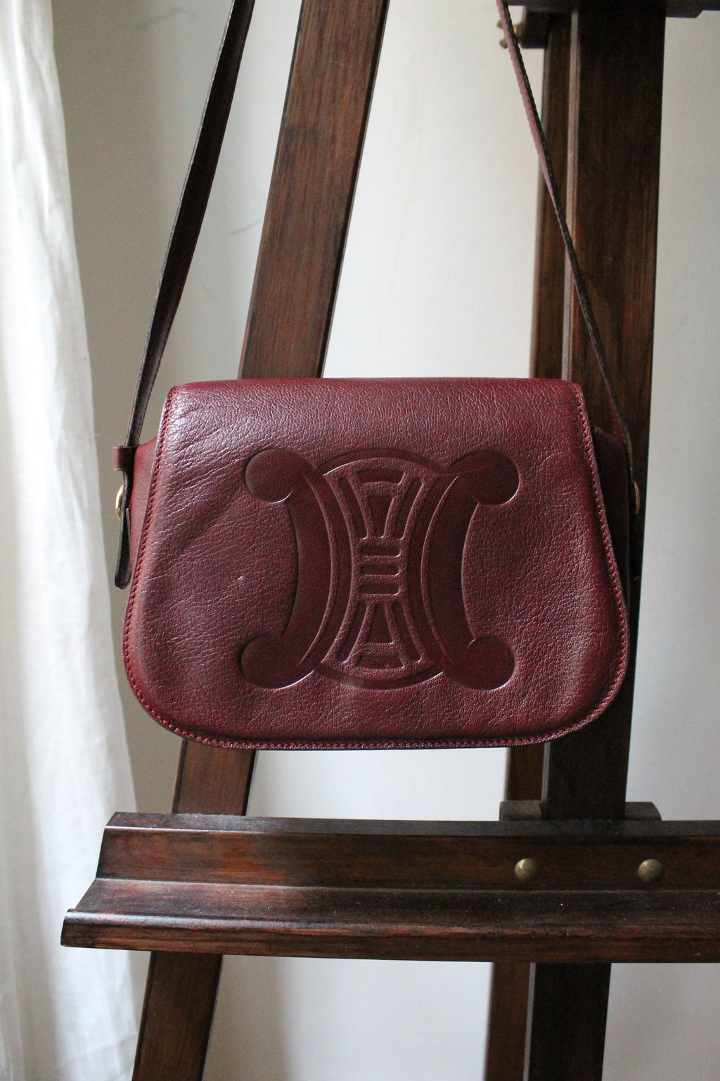 Céline sac à main modèle Folco en cuir bordeaux