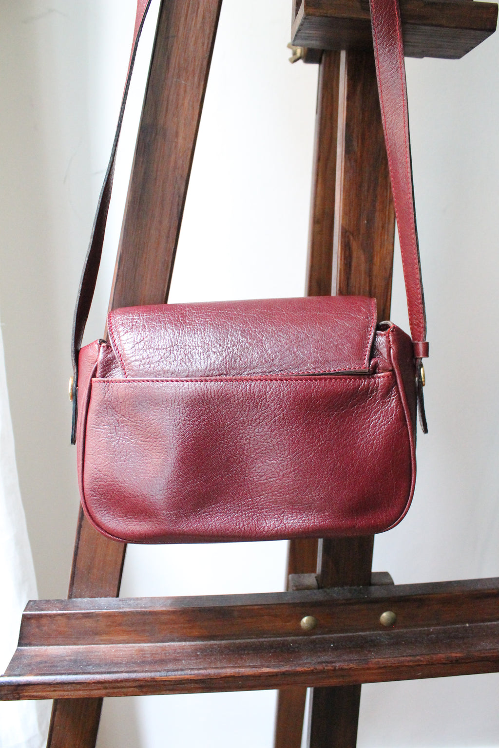 Céline sac à main modèle Folco en cuir bordeaux