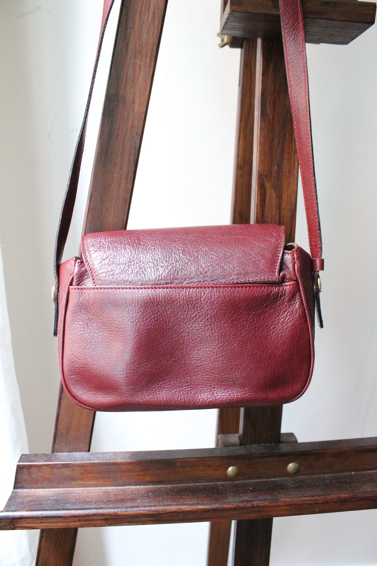 Céline sac à main modèle Folco en cuir bordeaux