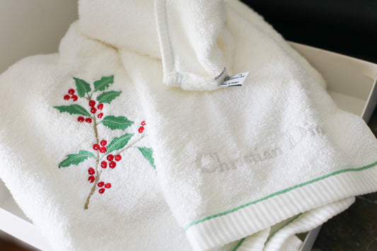 Dior set de toilette avec sa serviette et son gant