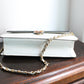 Chanel sac à main modèle Timeless vintage en cuir blanc crème