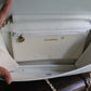 Chanel sac à main modèle Timeless vintage en cuir blanc crème