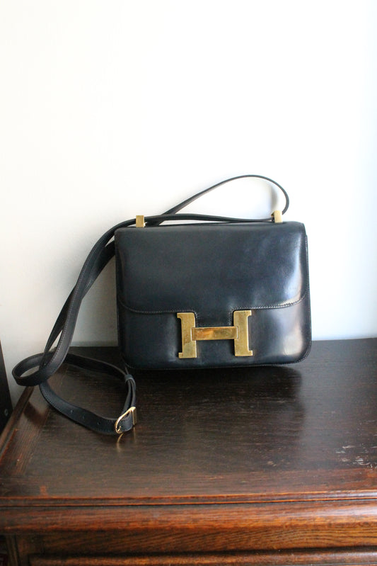 Hermès sac à main modèle Constance bleu en cuir box