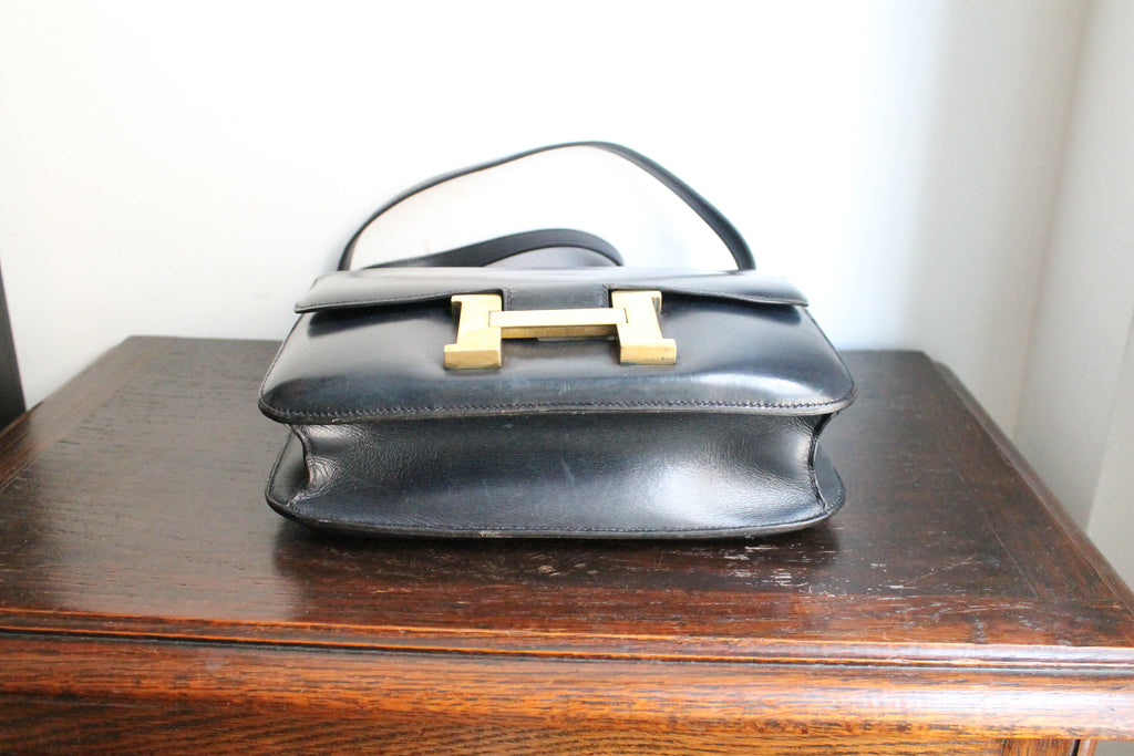 Hermès sac à main modèle Constance bleu en cuir box