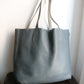 Hermès sac à main modèle Double sens en cuir gris et bleu