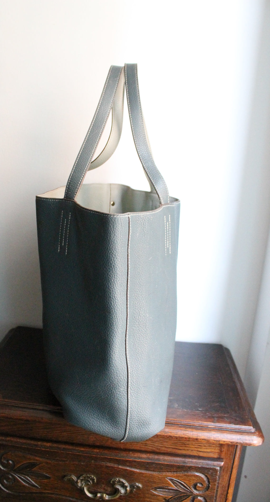Hermès sac à main modèle Double sens en cuir gris et bleu
