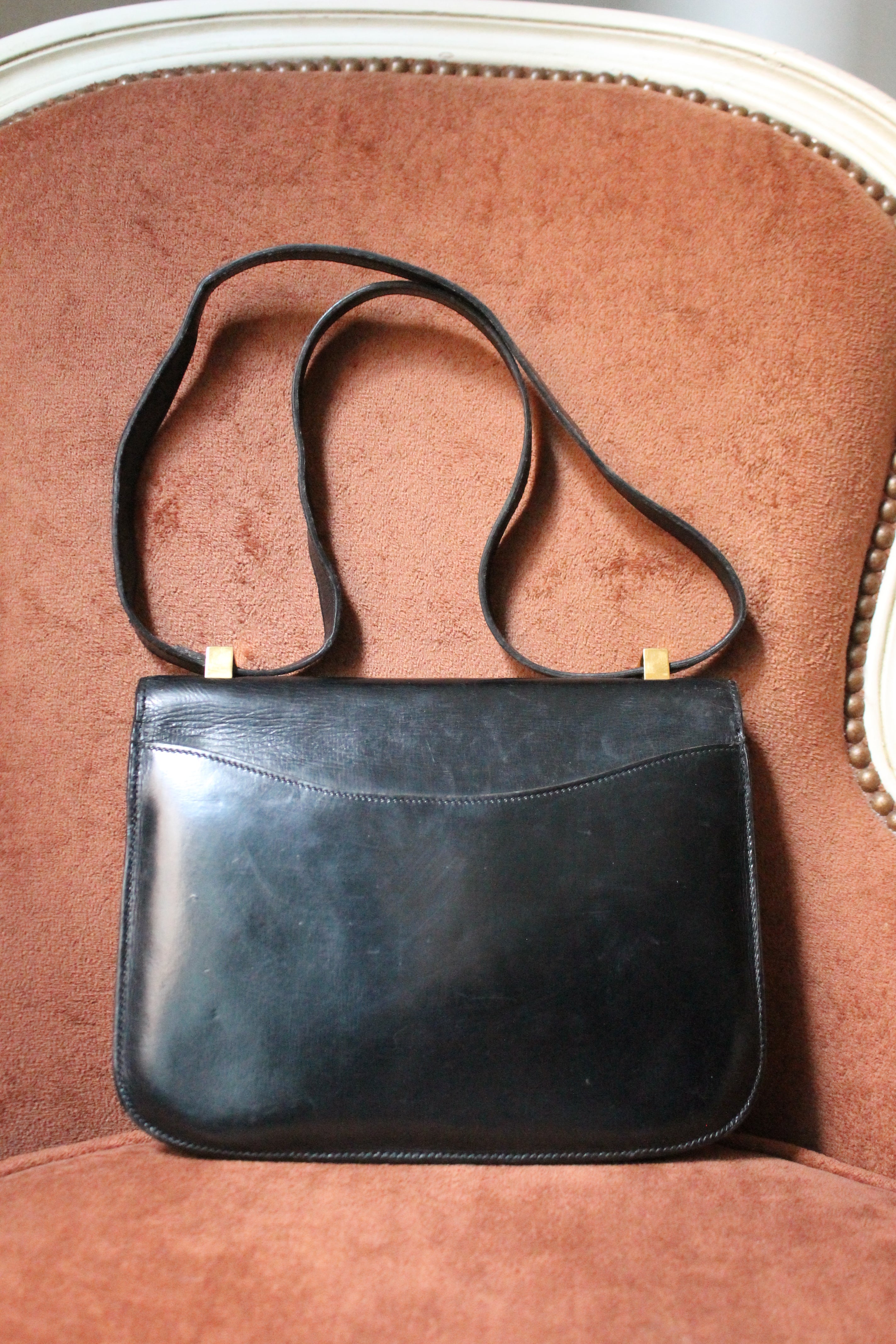 Hermès Paris sac constance vintage en cuir box noir