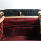 Chanel sac à main modèle Chevron en cuir noir vintage