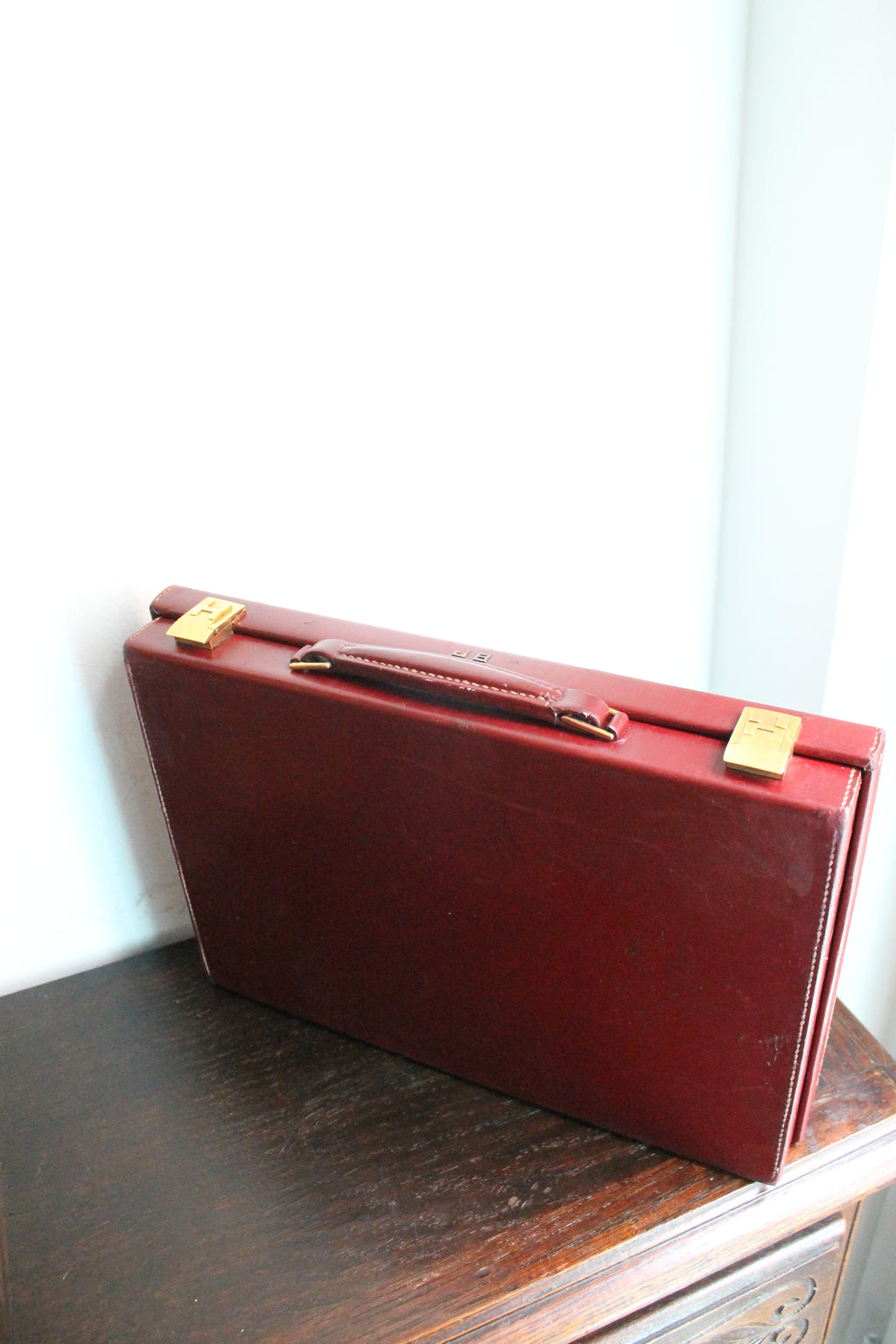 Hermès nécessaire de toilette modèle Jet en cuir box bordeaux