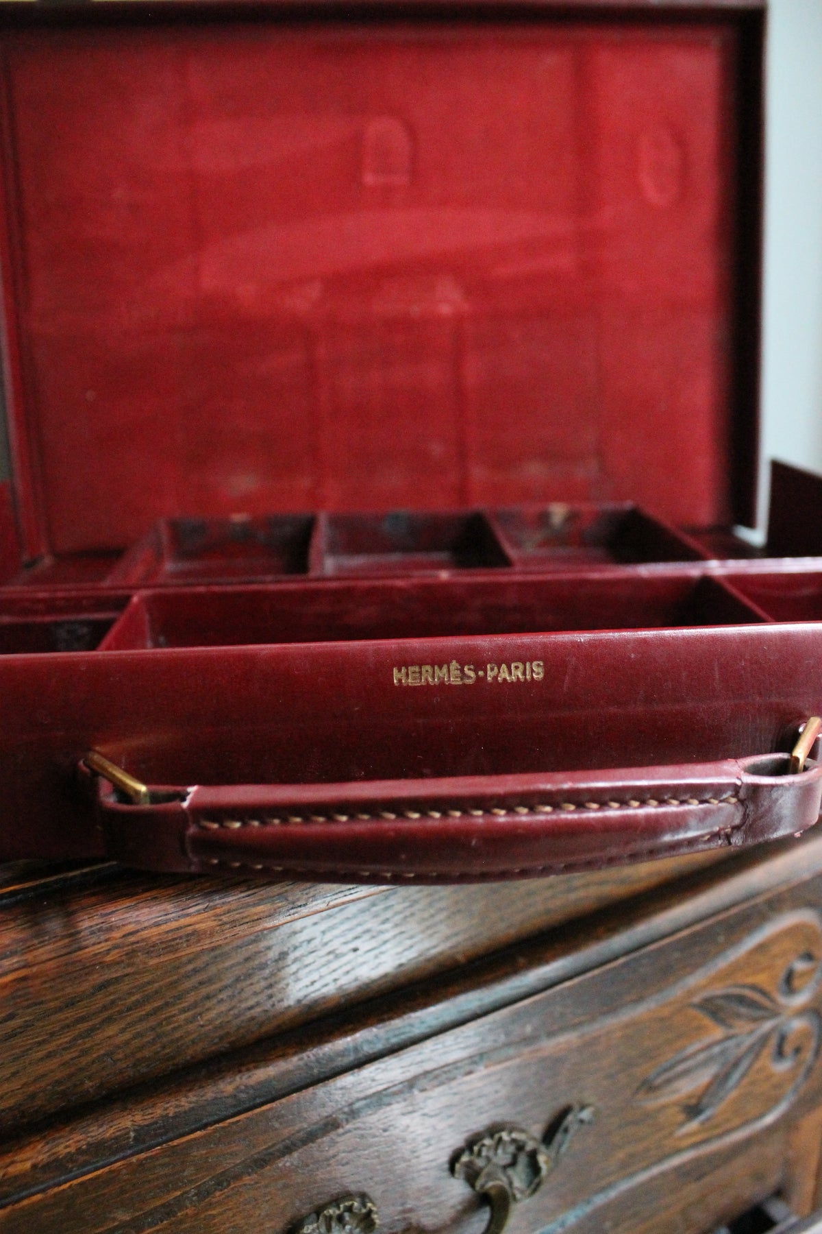 Hermès nécessaire de toilette modèle Jet en cuir box bordeaux