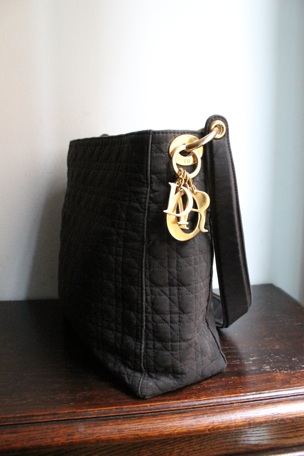 Dior sac à main en toile cannage noire
