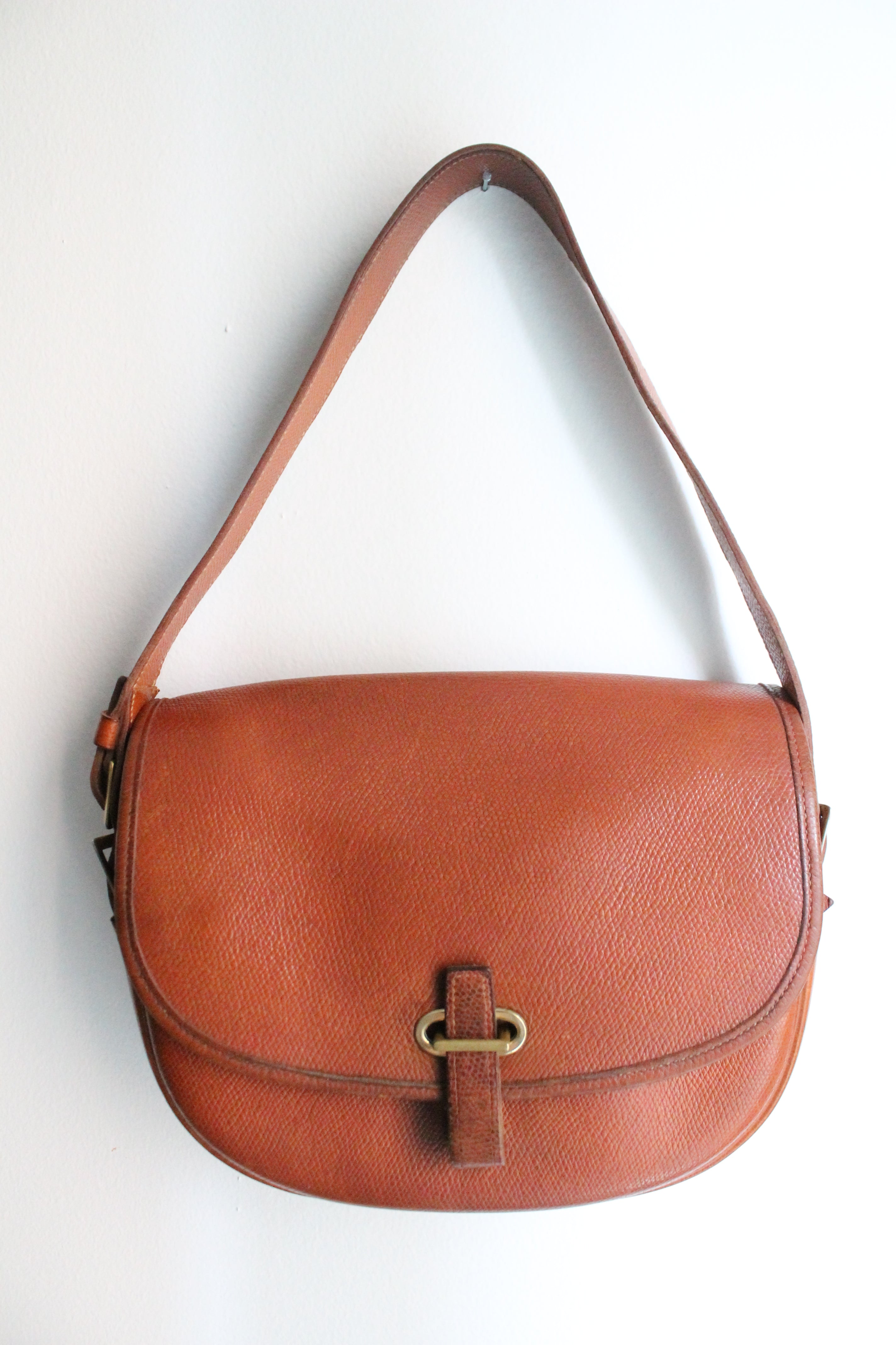 Hermès sac modèle Balle de Golf en cuir cognac