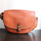 Hermès sac modèle Balle de Golf en cuir cognac