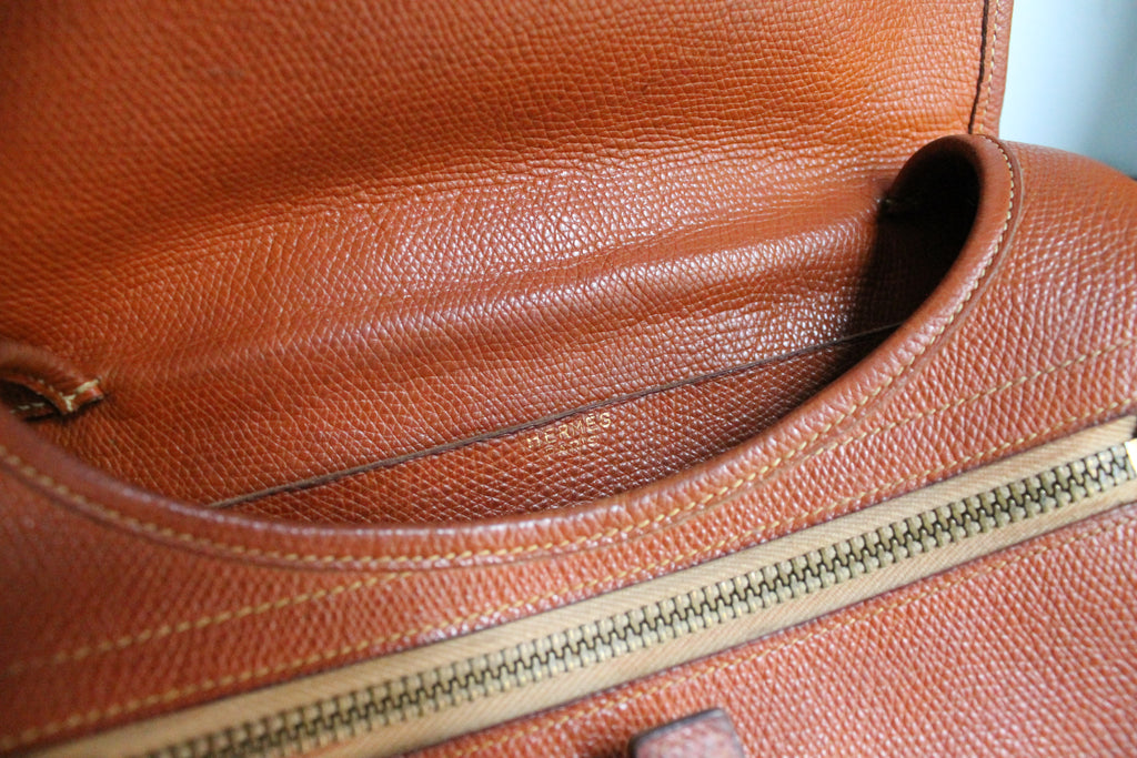Hermès sac modèle Balle de Golf en cuir cognac