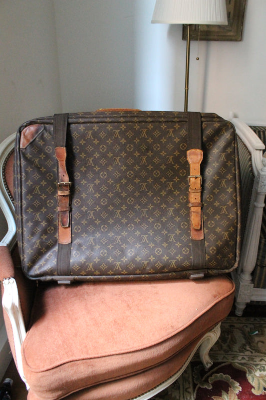 Louis Vuitton valise modèle Satellite en toile et cuir