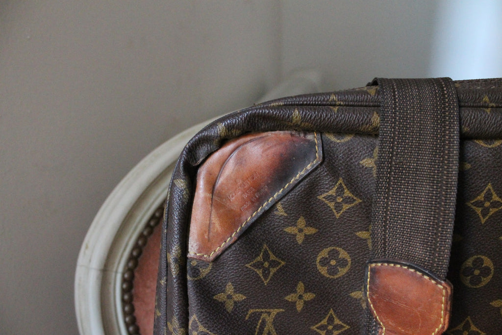 Louis Vuitton valise modèle Satellite en toile et cuir