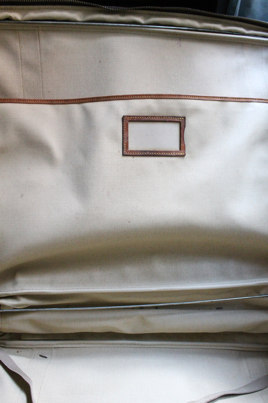 Louis Vuitton valise modèle Satellite en toile et cuir