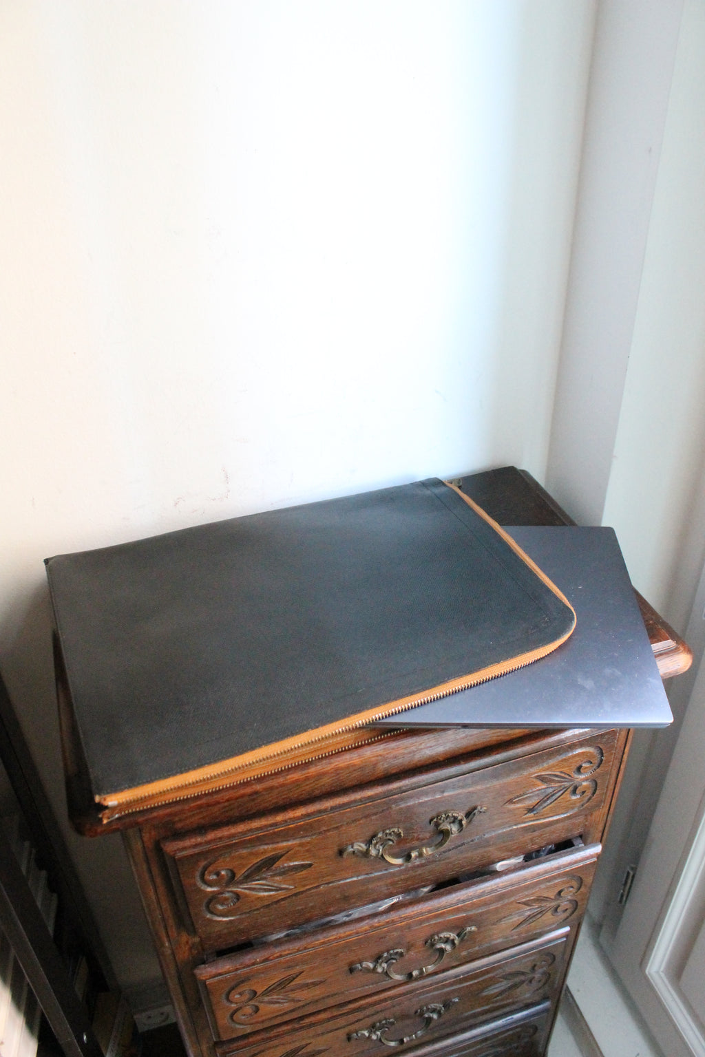 Hermès pochette porte-documents / porte-ordinateur en cuir noir
