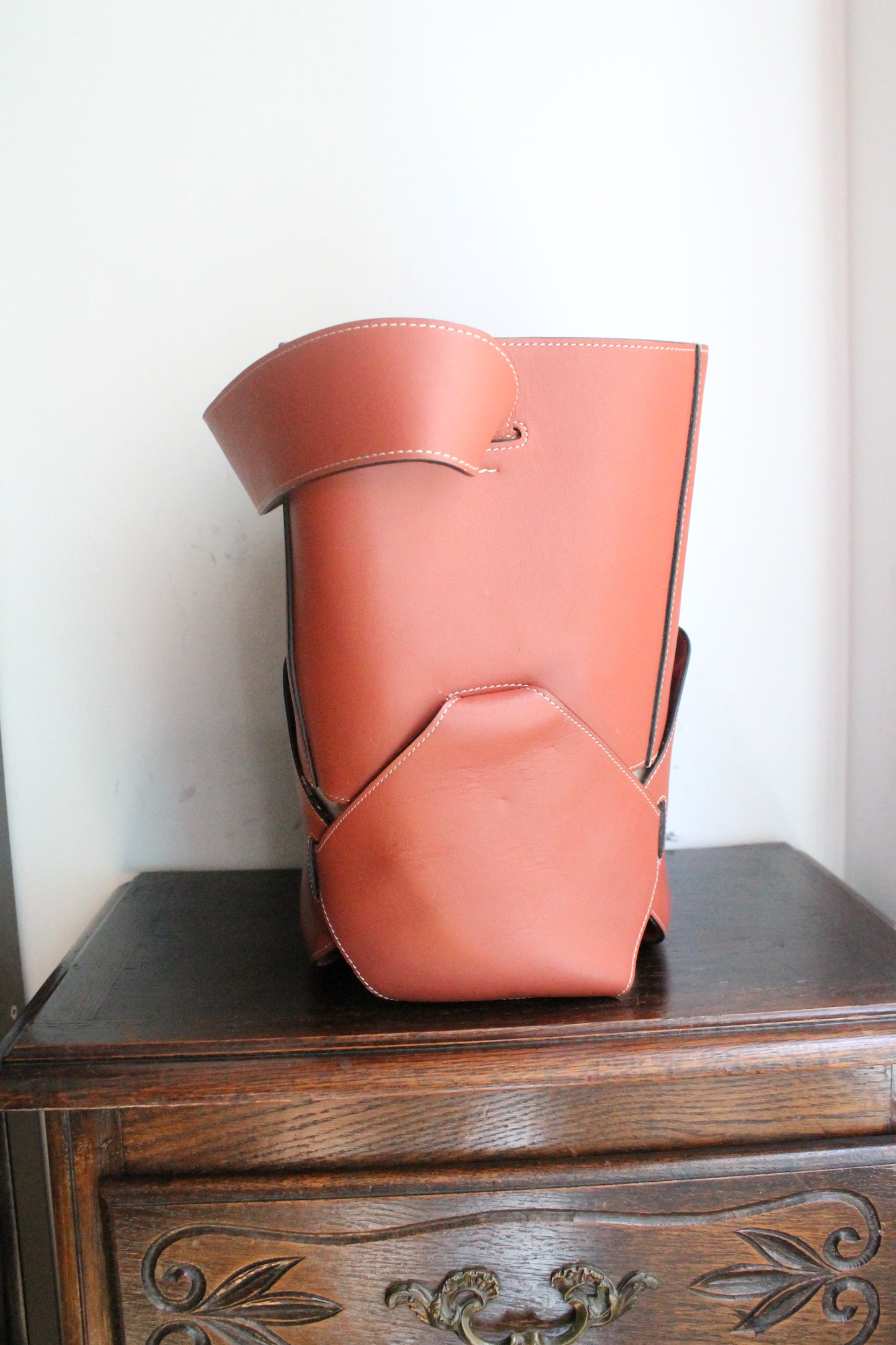 Sac seau Céline rose foncé en cuir et toile