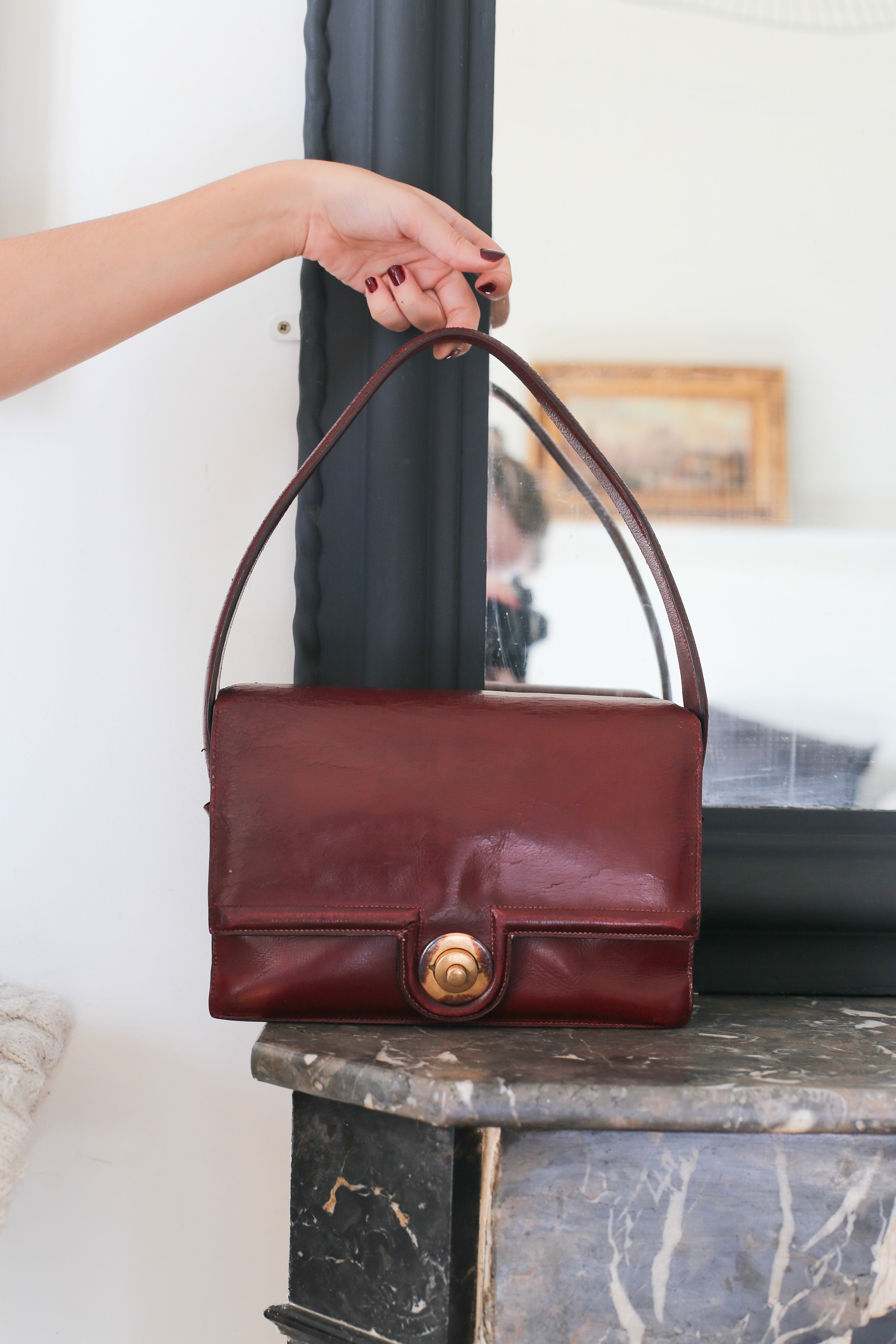 Hermès sac à main vintage modèle princesse en cuir bordeaux