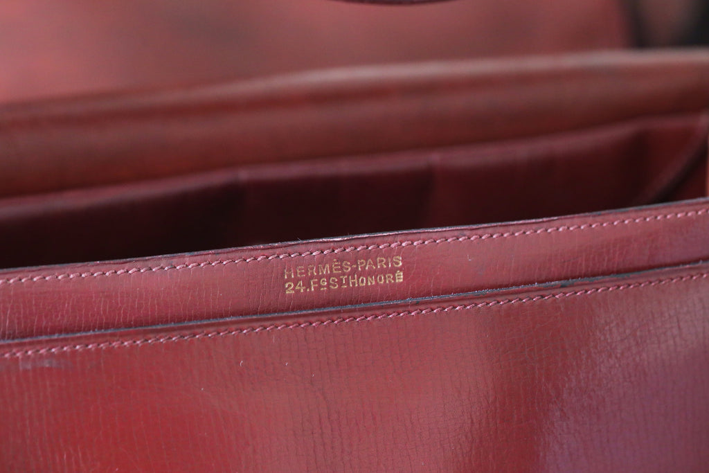 Hermès sac à main vintage modèle princesse en cuir bordeaux