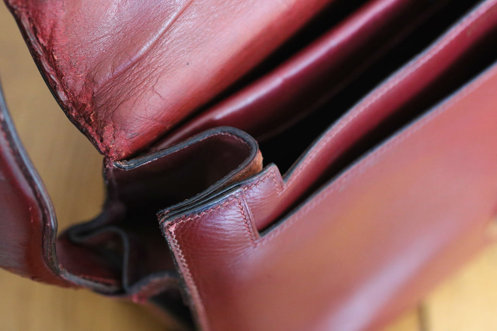 Hermès sac à main vintage modèle princesse en cuir bordeaux