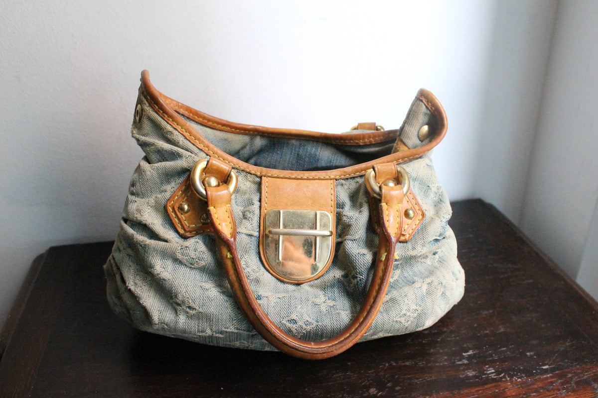 Louis Vuitton sac à main modèle Pleaty en denim bleu et cuir