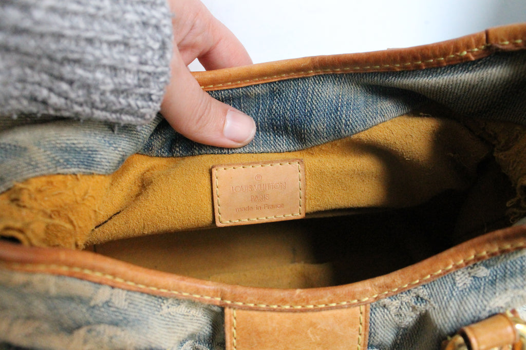 Louis Vuitton sac à main modèle Pleaty en denim bleu et cuir
