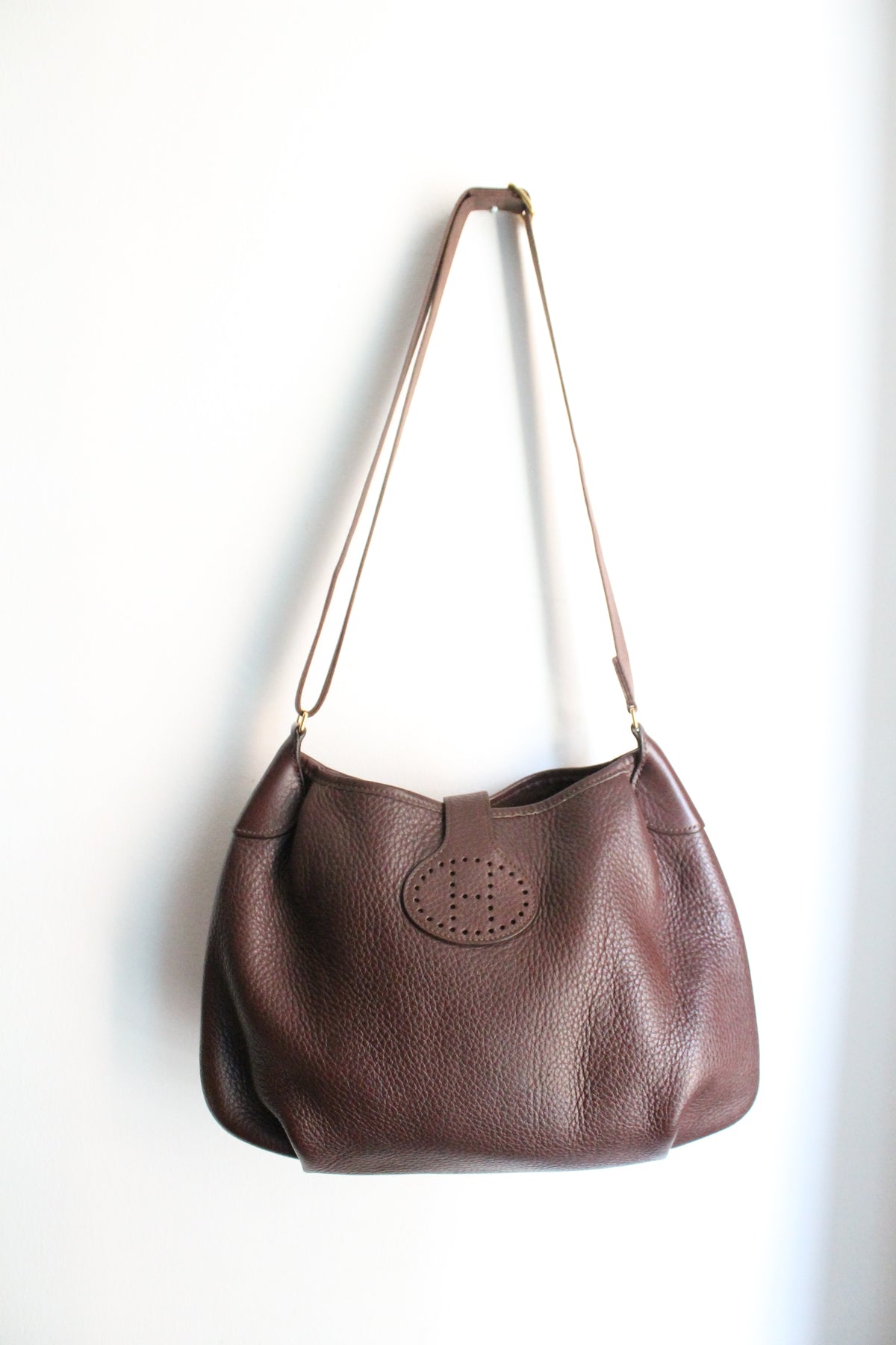 Hermès sac à main modèle Rodéo en cuir grainé marron
