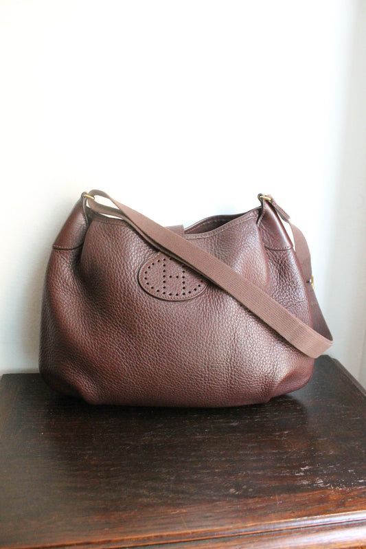 Hermès sac à main modèle Rodéo en cuir grainé marron