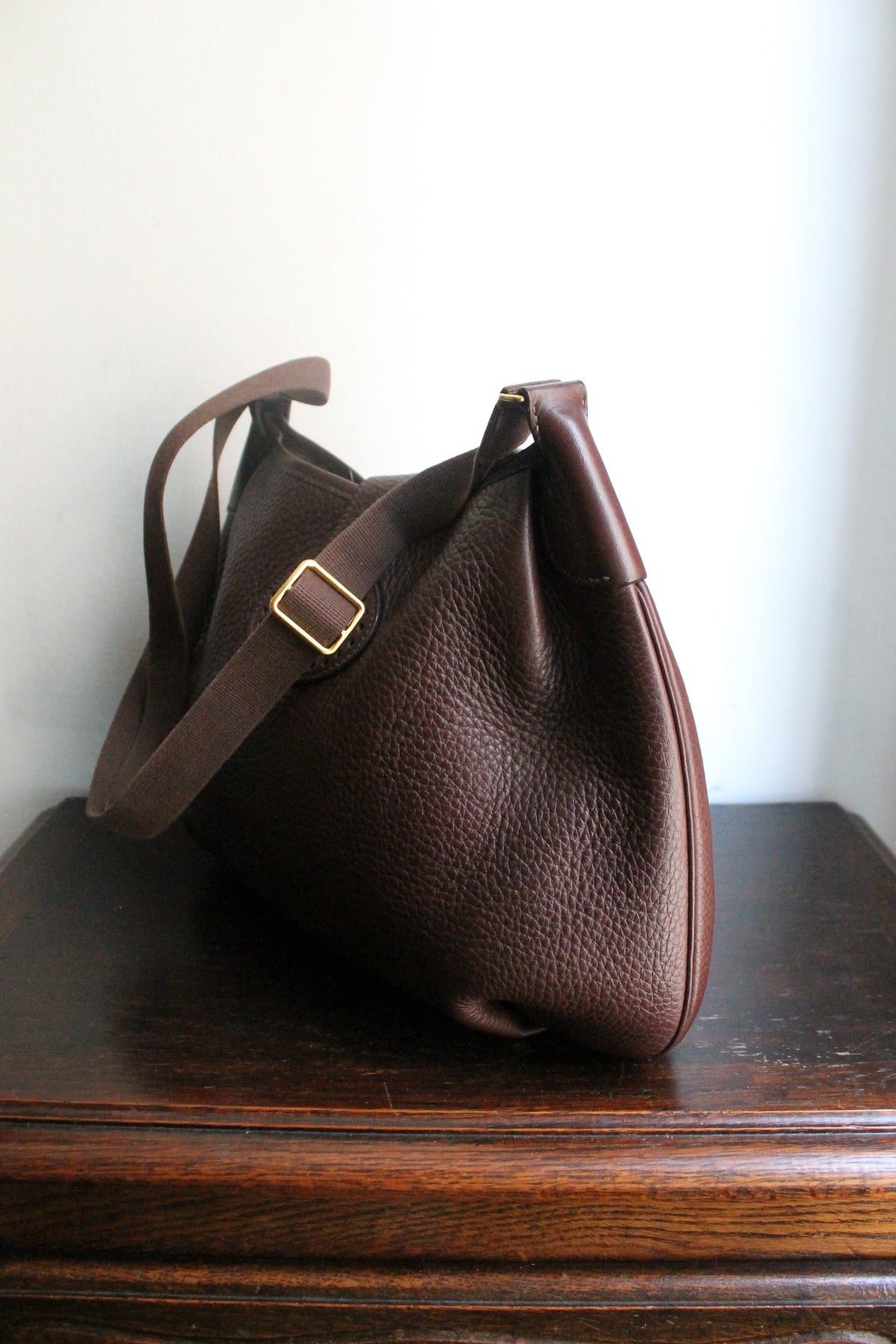 Hermès sac à main modèle Rodéo en cuir grainé marron