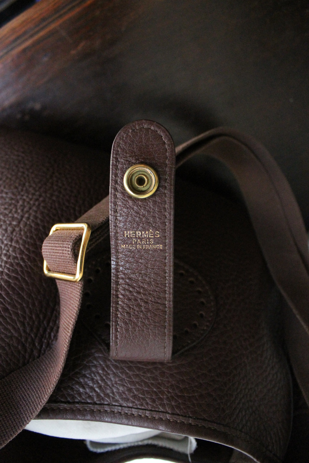 Hermès sac à main modèle Rodéo en cuir grainé marron
