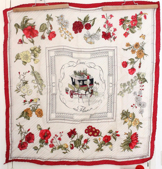 Hermès carré en soie blanc et rouge modèle "Quai aux Fleurs"