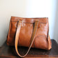 Céline sac à main modèle "Orlov" en cuir camel