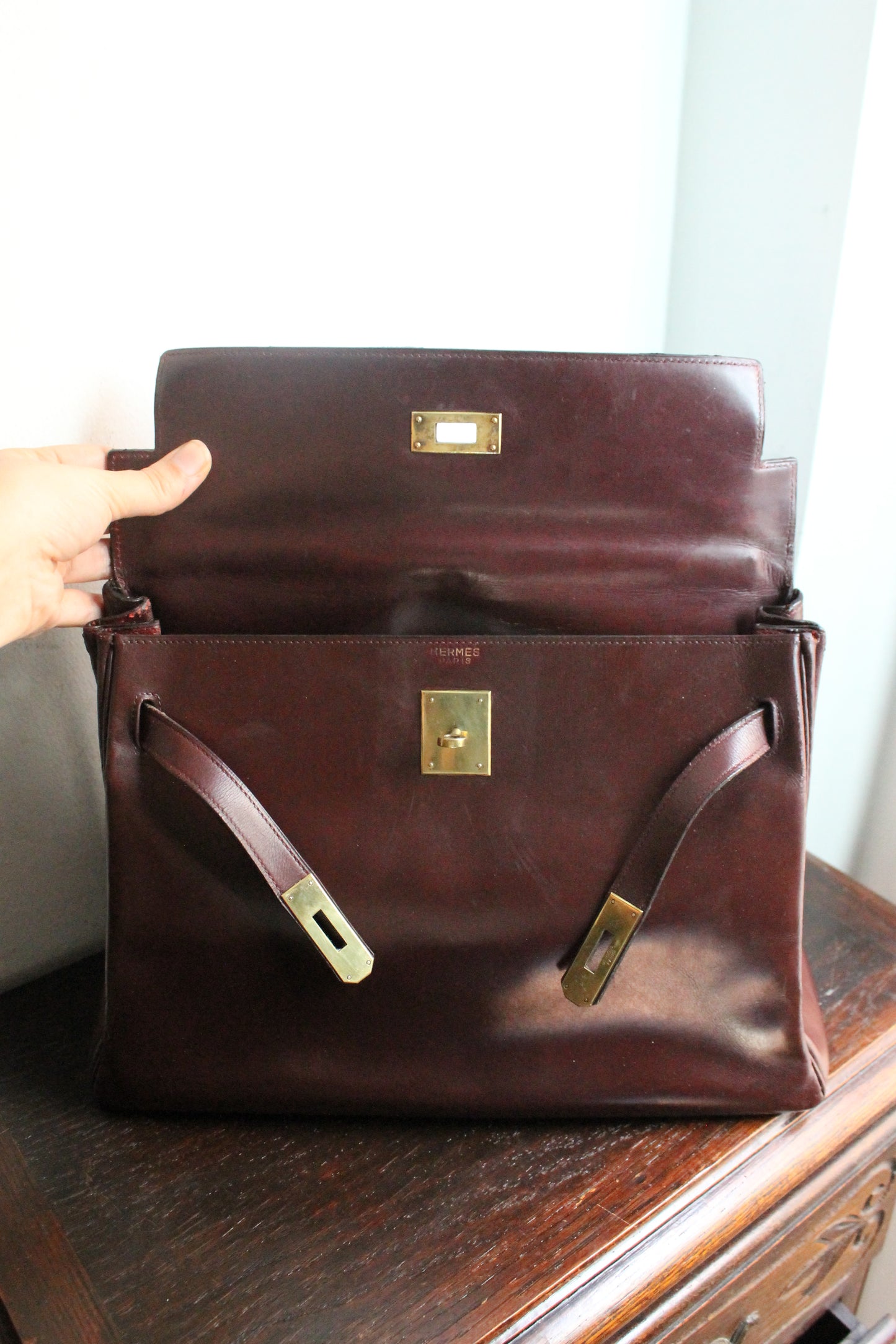 Hermès Paris sac Kelly 32 en cuir box bordeaux vintage