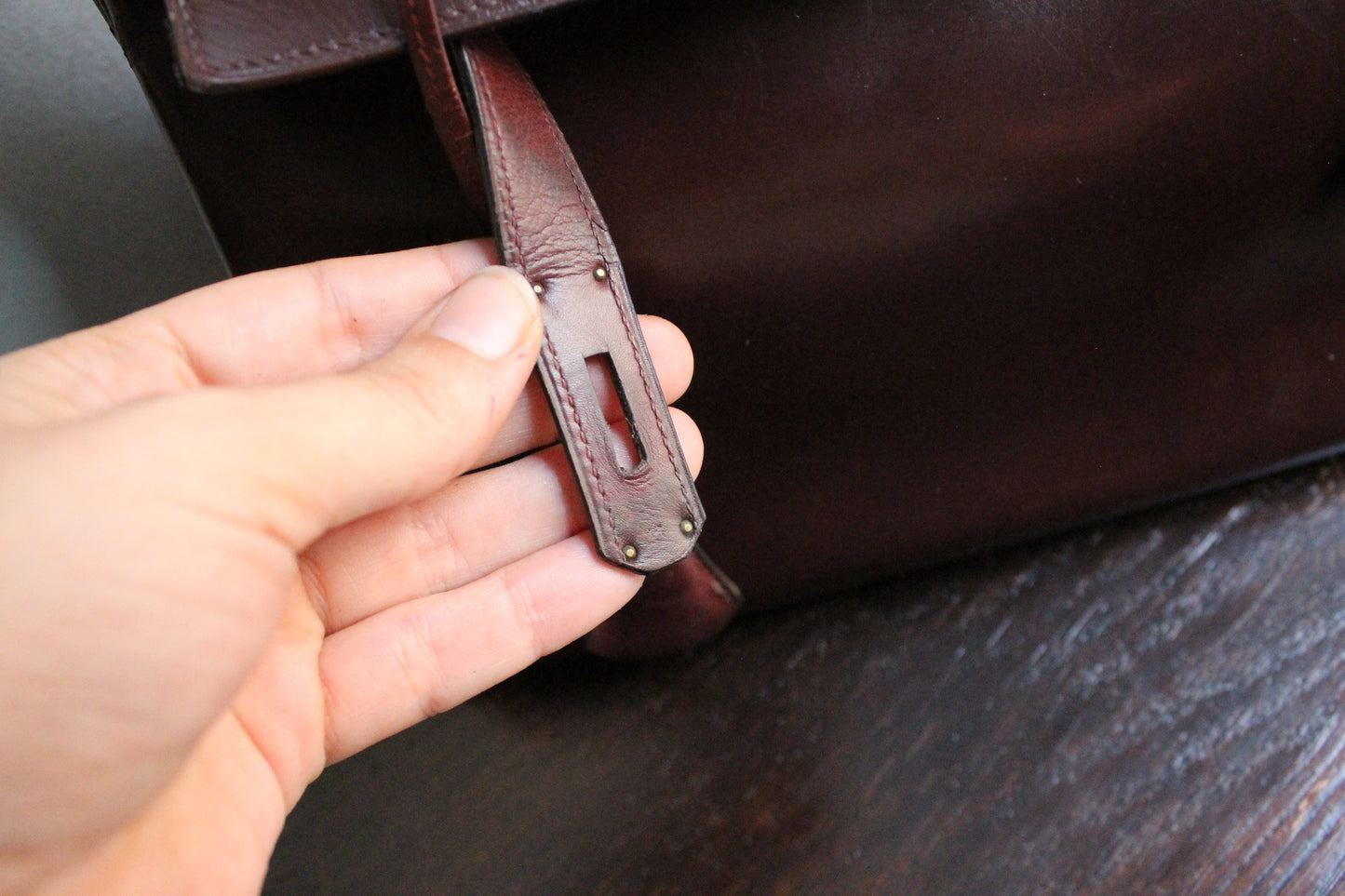 Hermès Paris sac Kelly 32 en cuir box bordeaux vintage