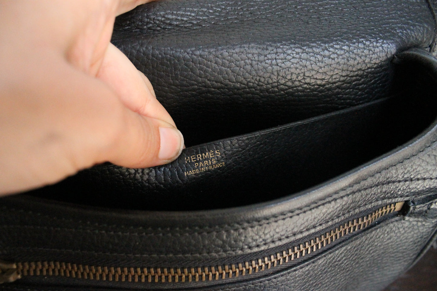 Hermès sac à main modèle Balle de Golf vintage en cuir grainé noir