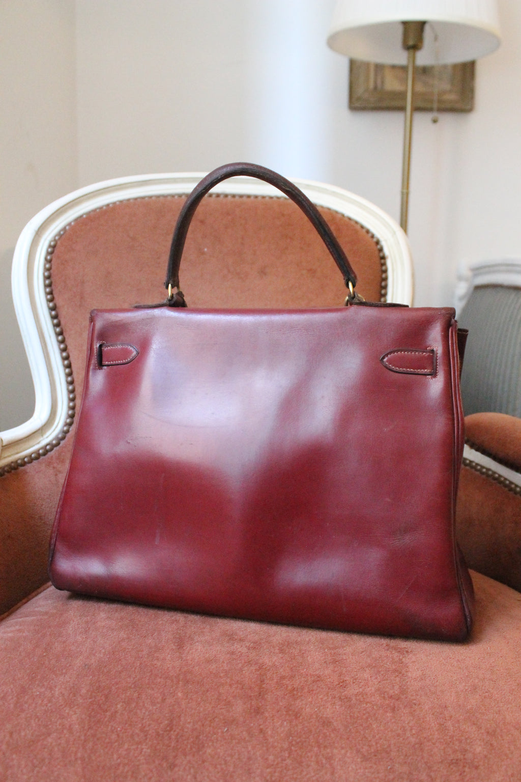 Hermès sac à main modèle Kelly 35 vintage en cuir box bordeaux