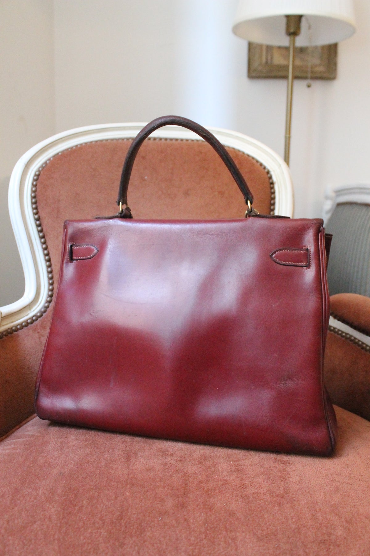 Hermès sac à main modèle Kelly 35 vintage en cuir box bordeaux