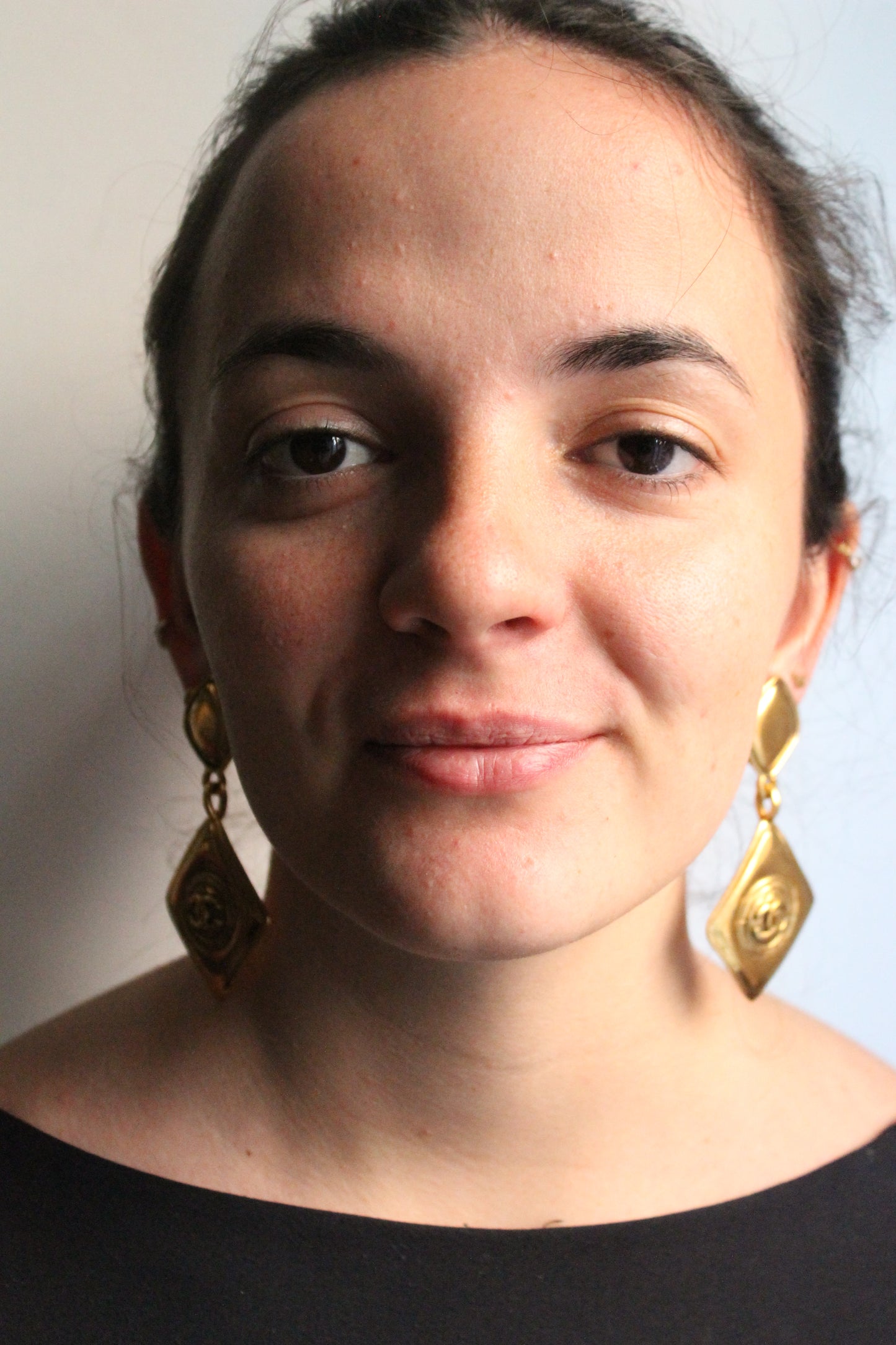 Chanel boucles d’oreilles pendantes à clip en métal doré cc