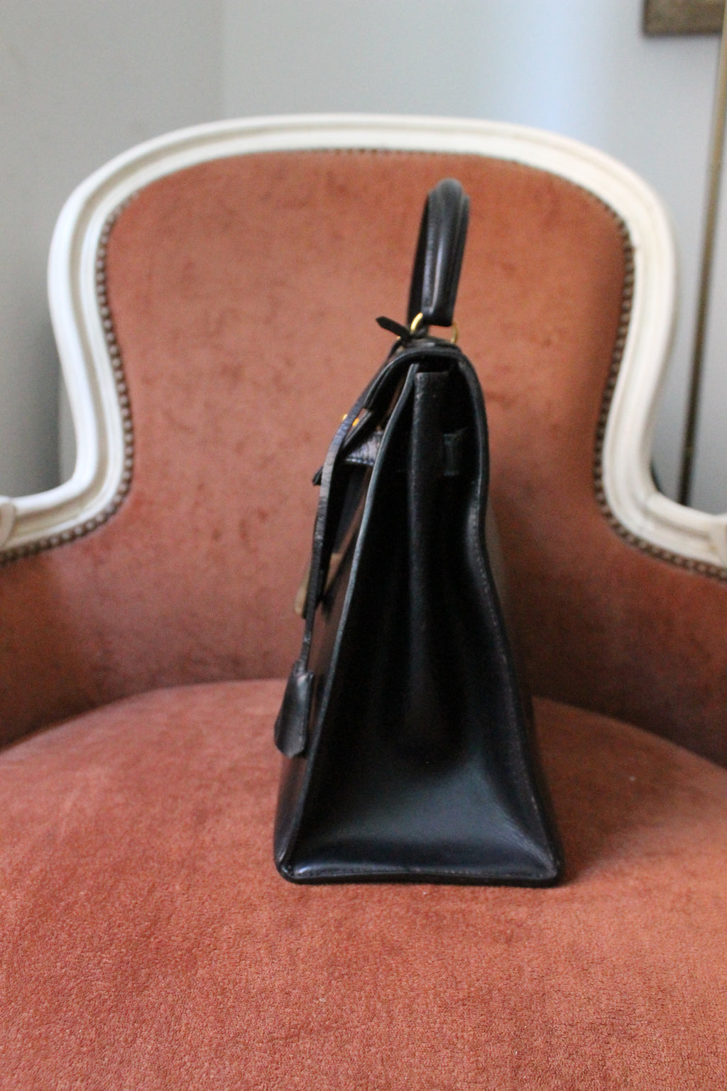 Hermès sac à main modèle Kelly 32 en cuir box noir