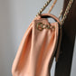 Sac à main Chanel modèle 2.55 en cuir rose collection 2002 - 2003