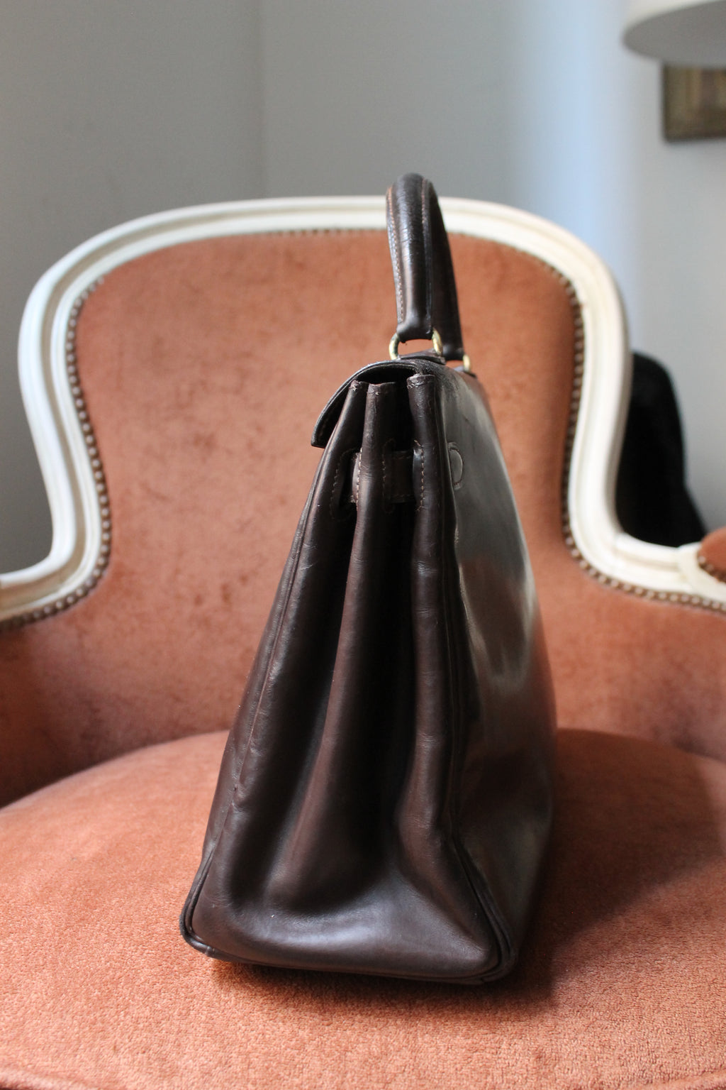 Hermès sac à main modèle Kelly 32 en cuir box marron