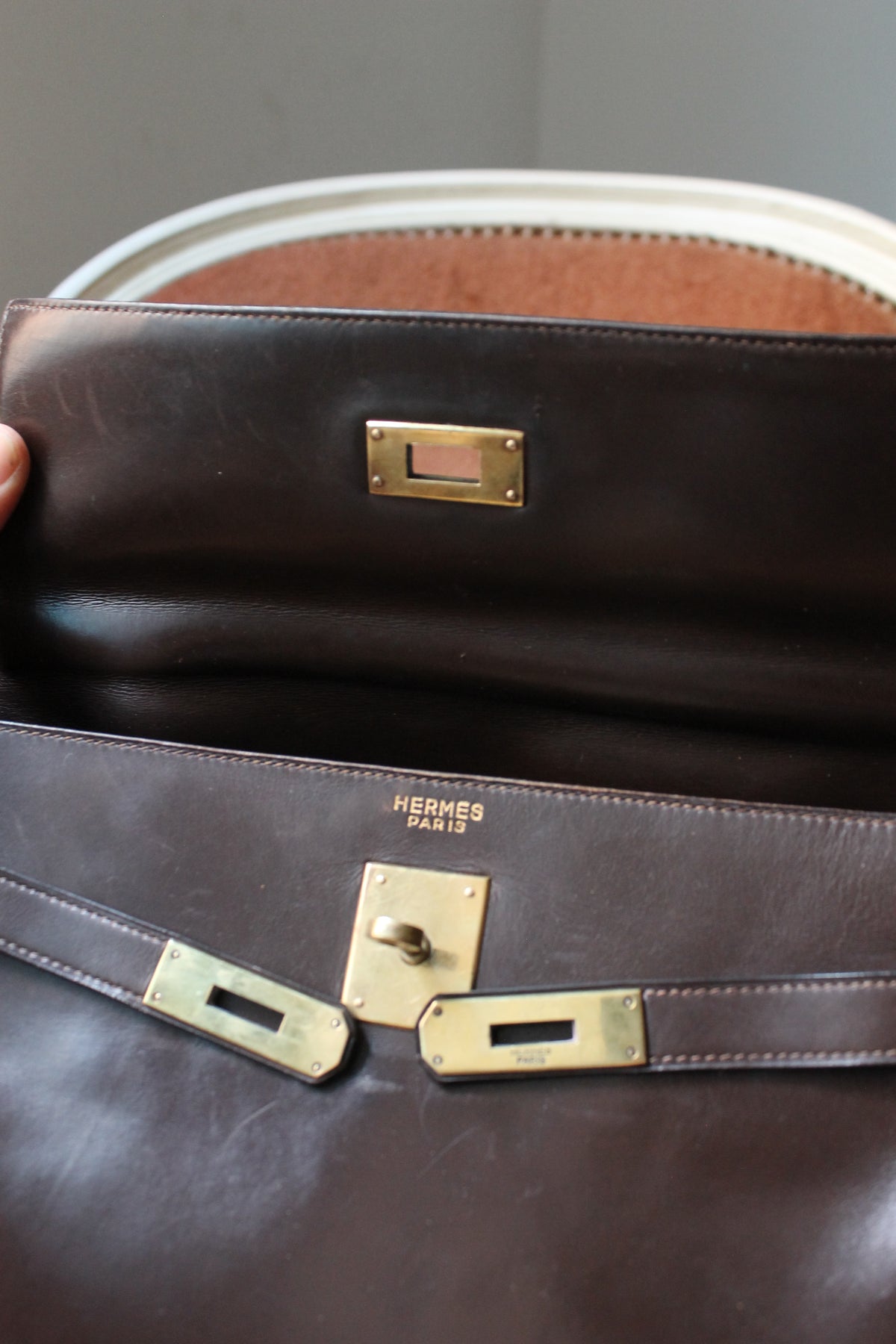 Hermès sac à main modèle Kelly 32 en cuir box marron