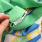 Hermès carré en soie modèle "Thalassa" vert rouge bleu jaune
