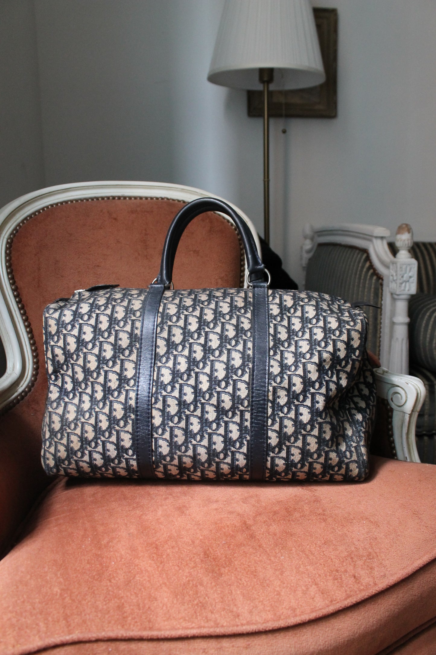 Dior sac à main bowling en toile Dior oblique bleu marine et beige